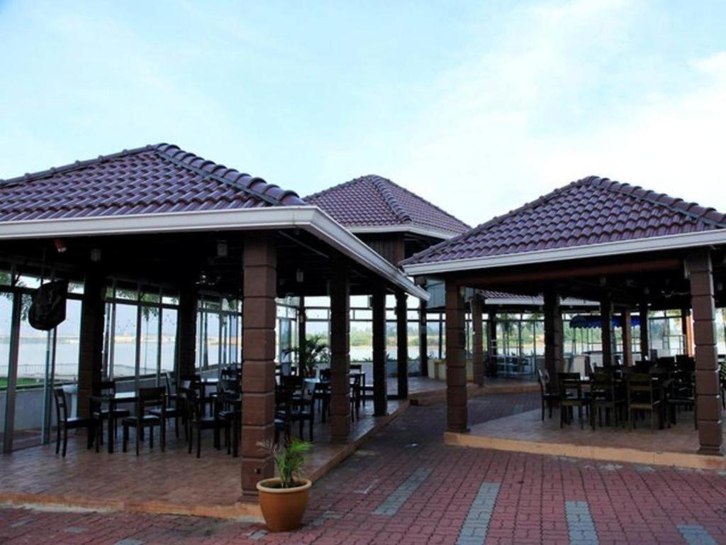 Felda Residence Kuala Terengganu Exterior foto